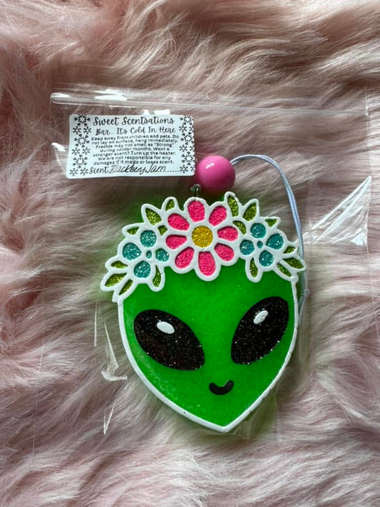 Alien- Freshie